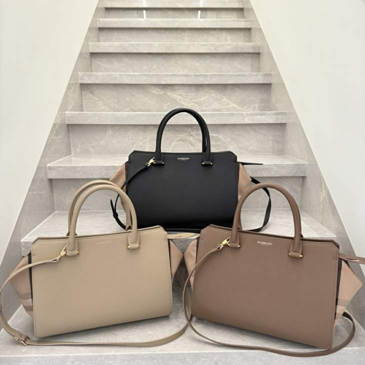 Picture of Burberry Handbags _SKUfw226716139fw